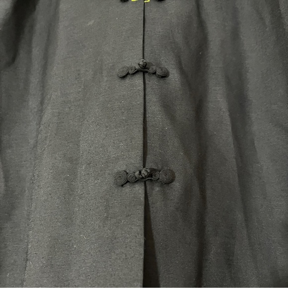 Vintage Lily Kimono Style Black Blouse w/ Hand Embroider Flowers w/ Knot Buttons - Picture 5 of 14